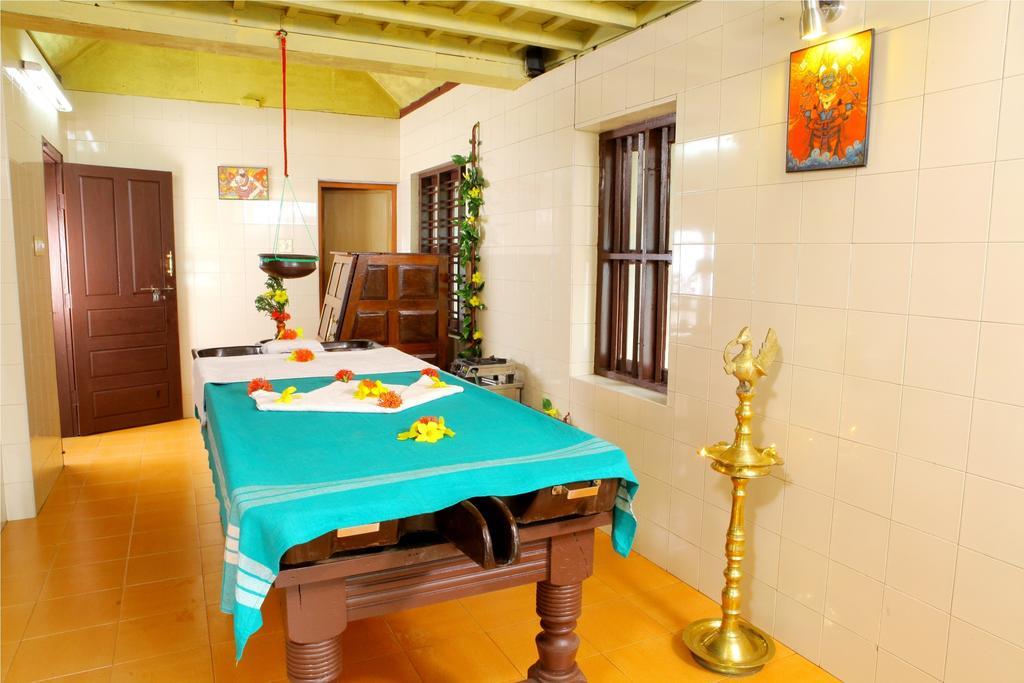 Athreya Ayureveda Centre Hotel กัตตะยัม ภายนอก รูปภาพ