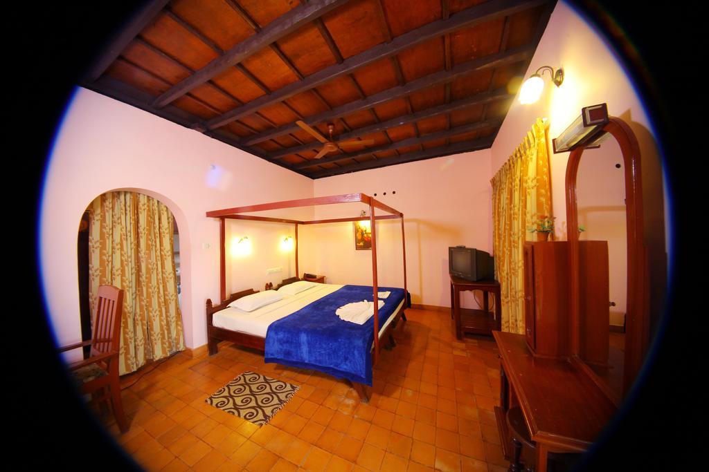 Athreya Ayureveda Centre Hotel กัตตะยัม ห้อง รูปภาพ