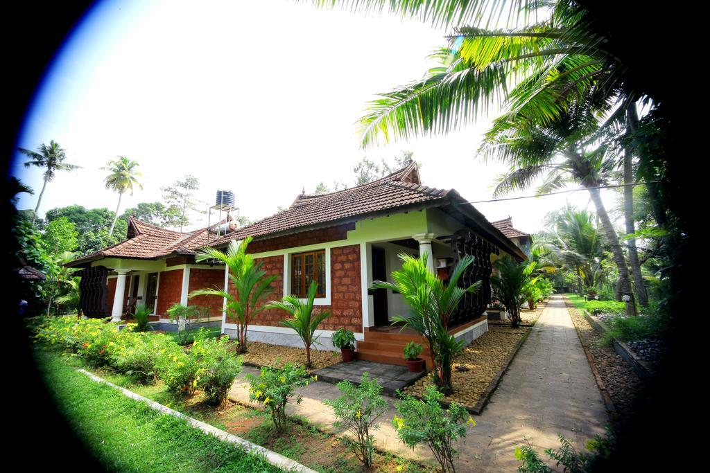Athreya Ayureveda Centre Hotel กัตตะยัม ภายนอก รูปภาพ