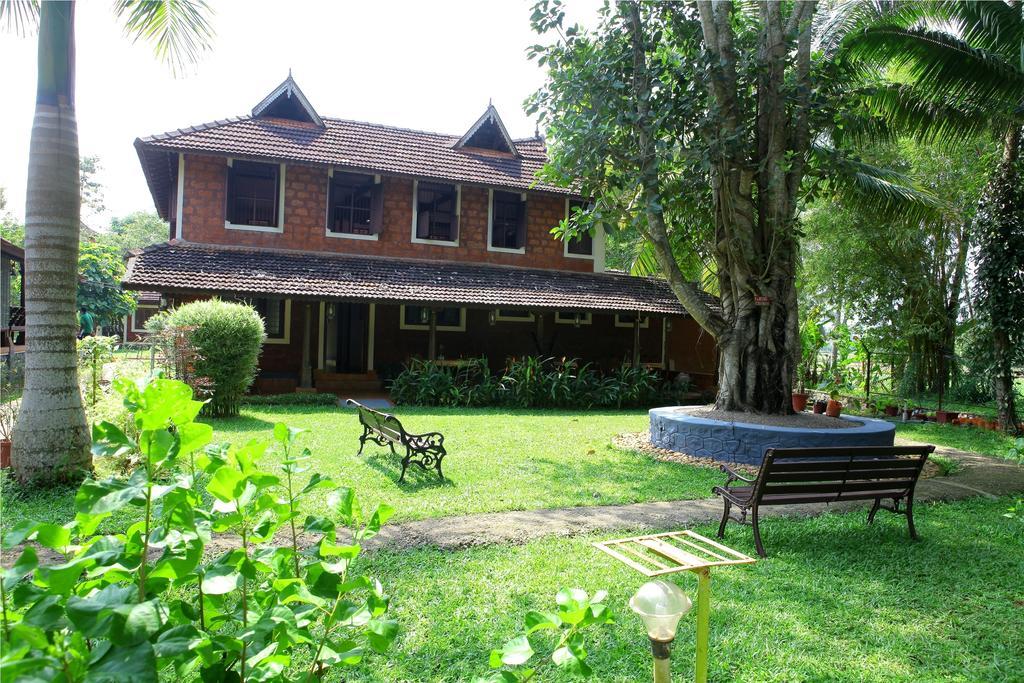 Athreya Ayureveda Centre Hotel กัตตะยัม ภายนอก รูปภาพ